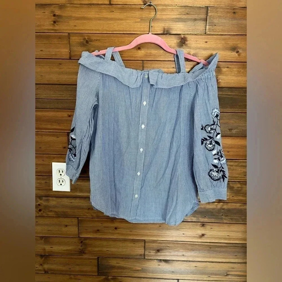 Loft Stripe Floral Embroidered Cold Off Shoulder Button Front Ruffle Top Size S - Picture 2 of 8
